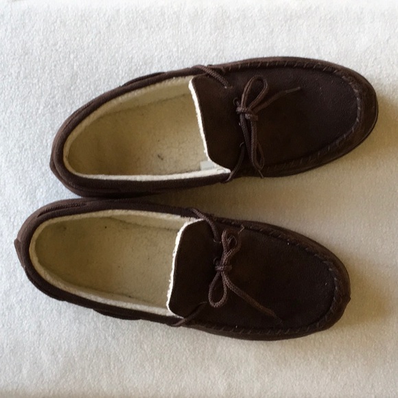 Pacific Crest Other - 🍀MENS SLIPPERS SIZE 12 USED!